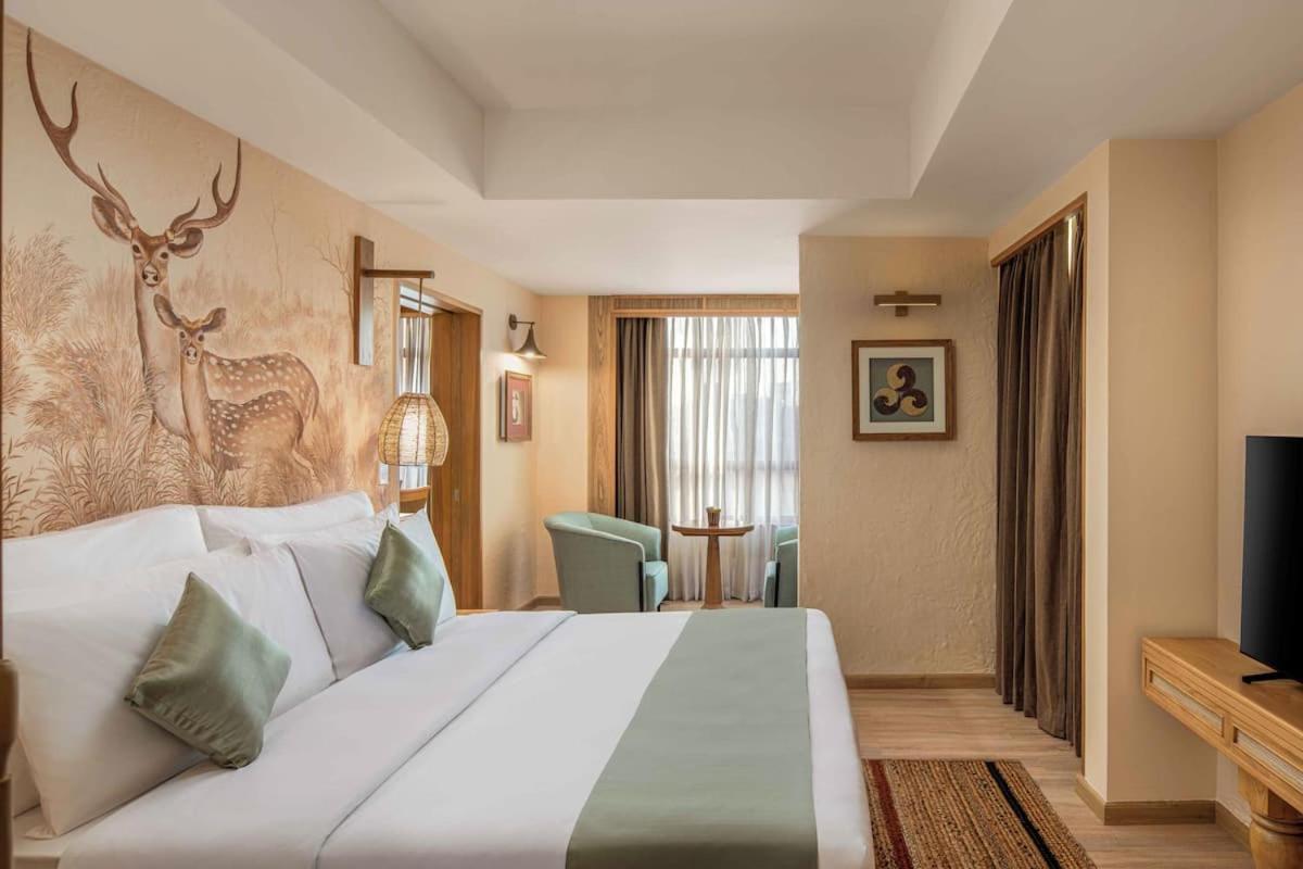 Tu Casa Near Delhi Airport 4*